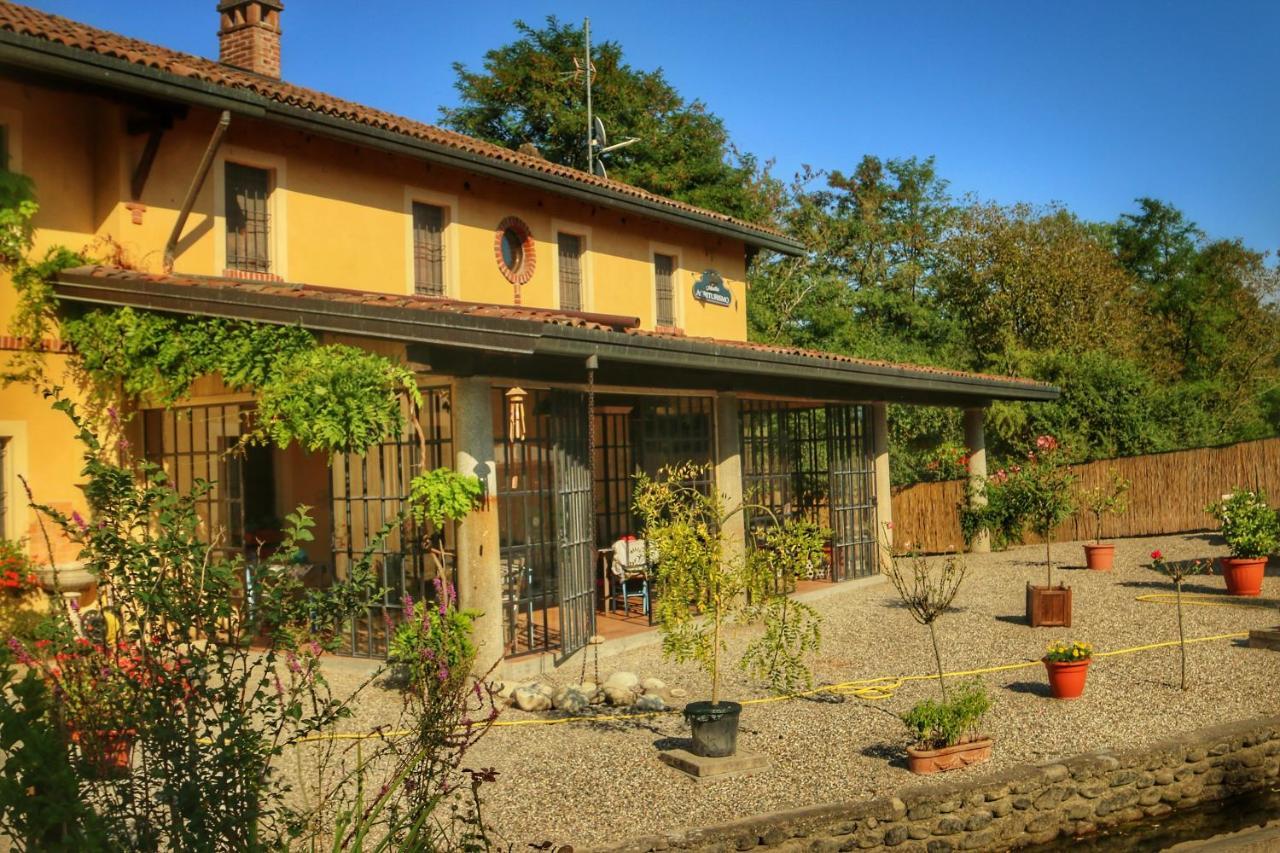 Agriturismo Helianthus Oleggio Bagian luar foto