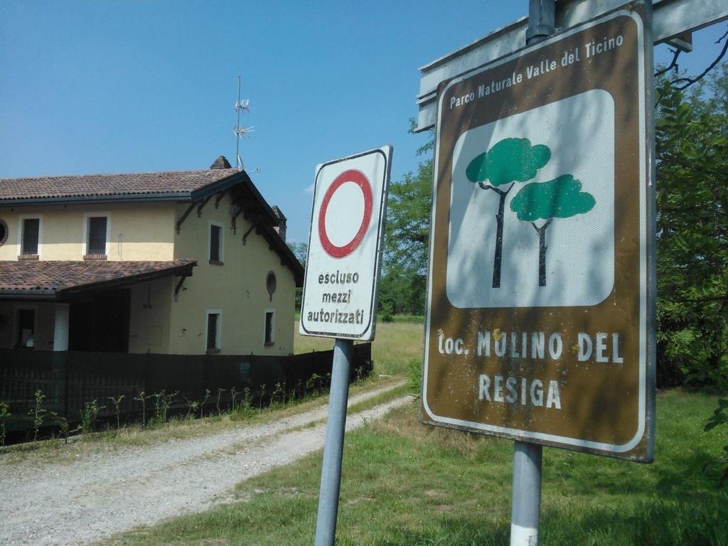 Agriturismo Helianthus Oleggio Bagian luar foto