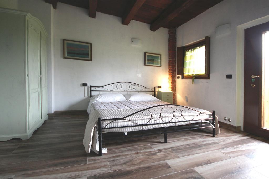 Agriturismo Helianthus Oleggio Bagian luar foto