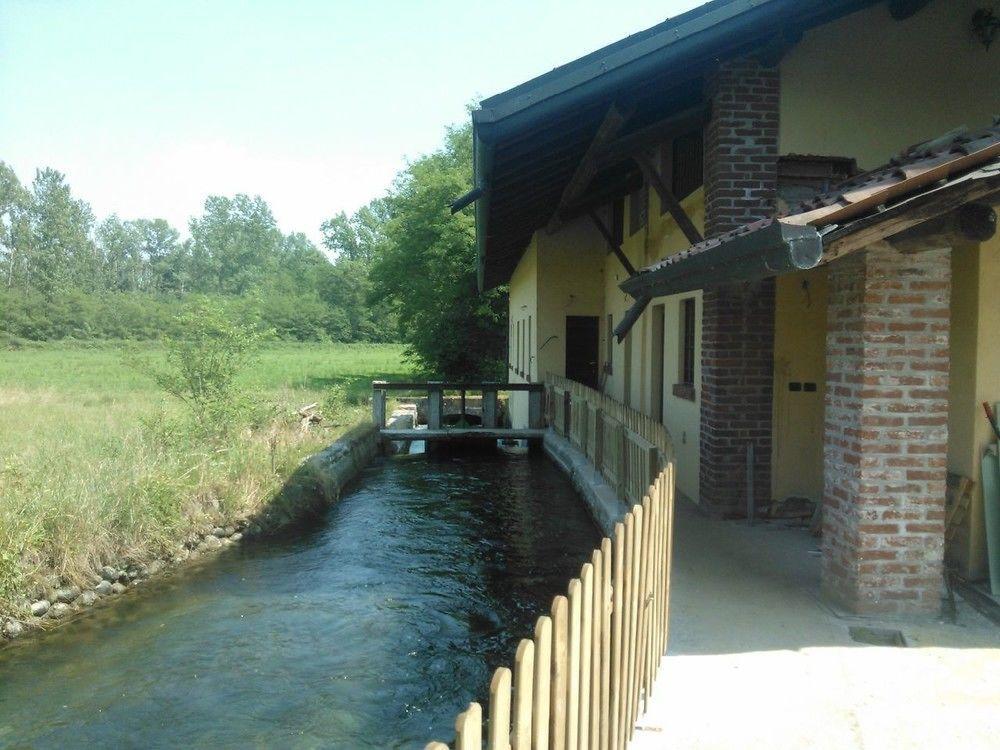 Agriturismo Helianthus Oleggio Bagian luar foto