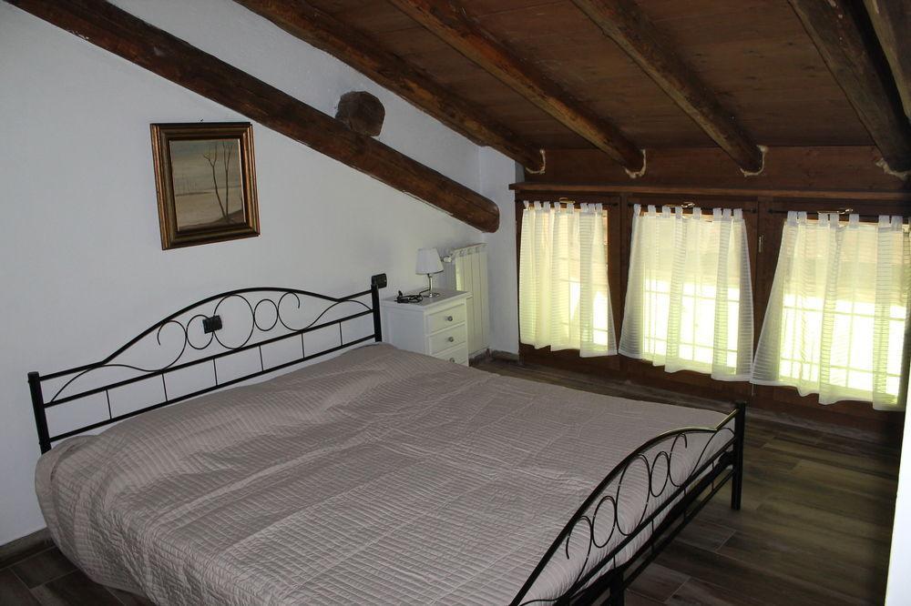 Agriturismo Helianthus Oleggio Bagian luar foto