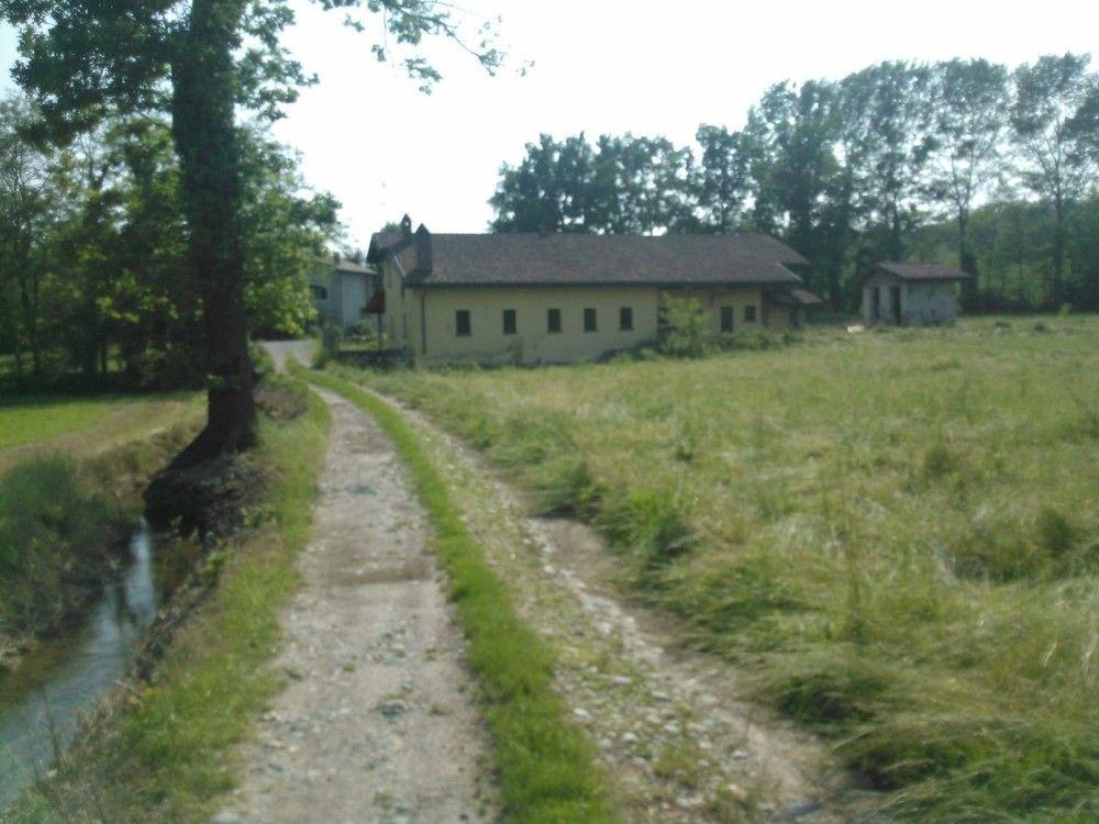 Agriturismo Helianthus Oleggio Bagian luar foto